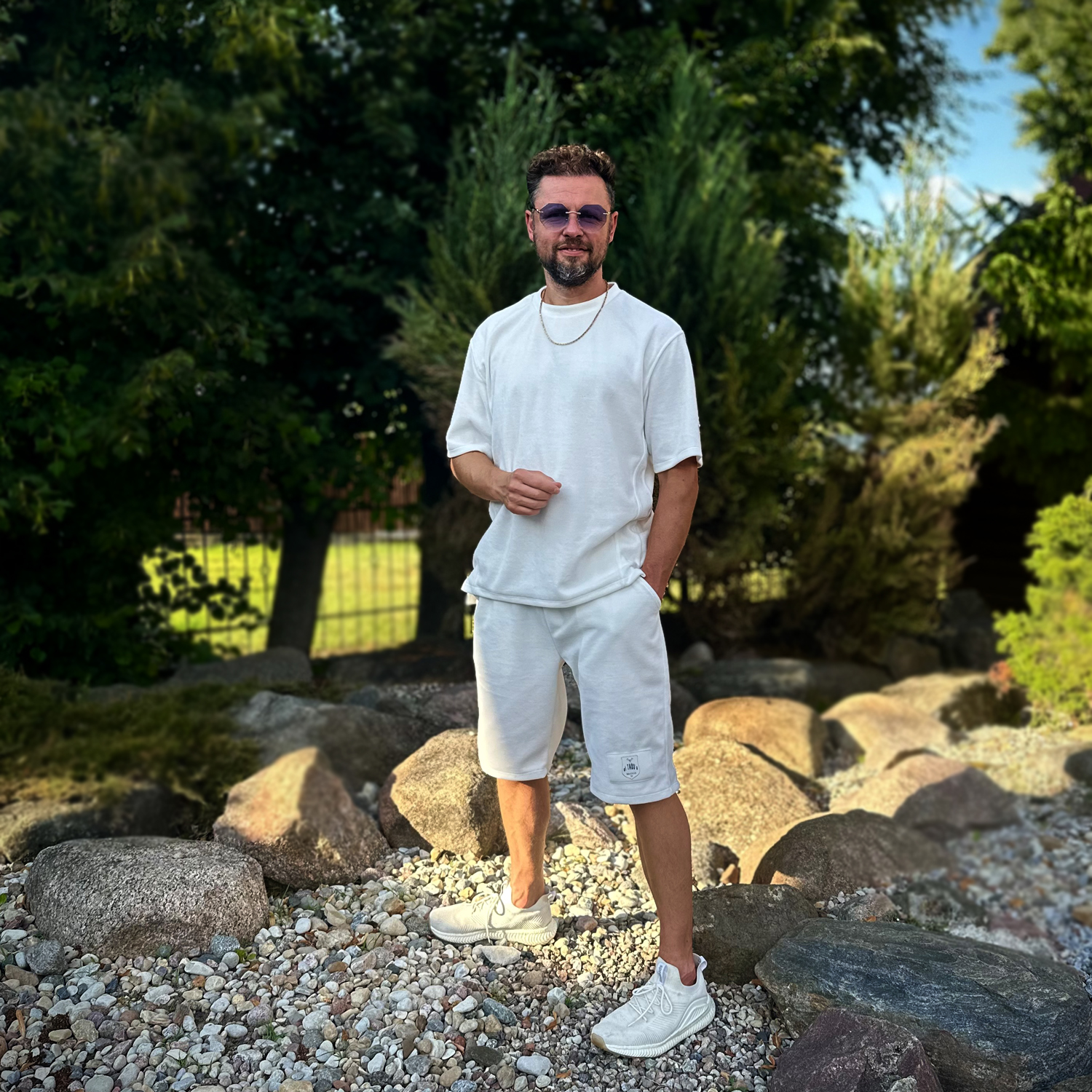 WHITE komplektas palaidinė + šortai - Image 3