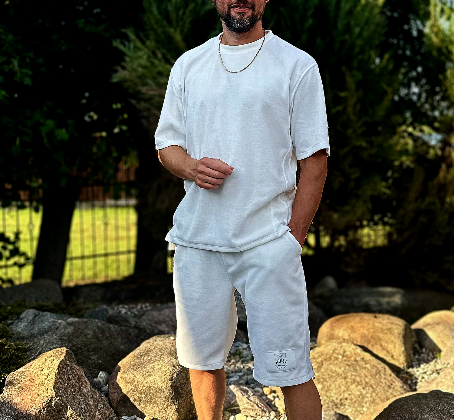 WHITE komplektas palaidinė + šortai - Image 2