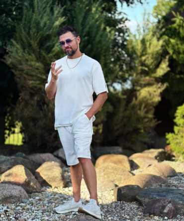 WHITE komplektas palaidinė + šortai