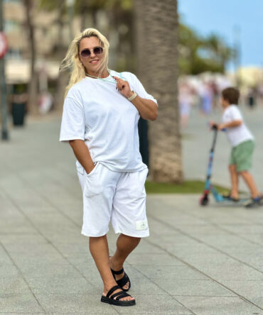 WHITE komplektas palaidinė + šortai